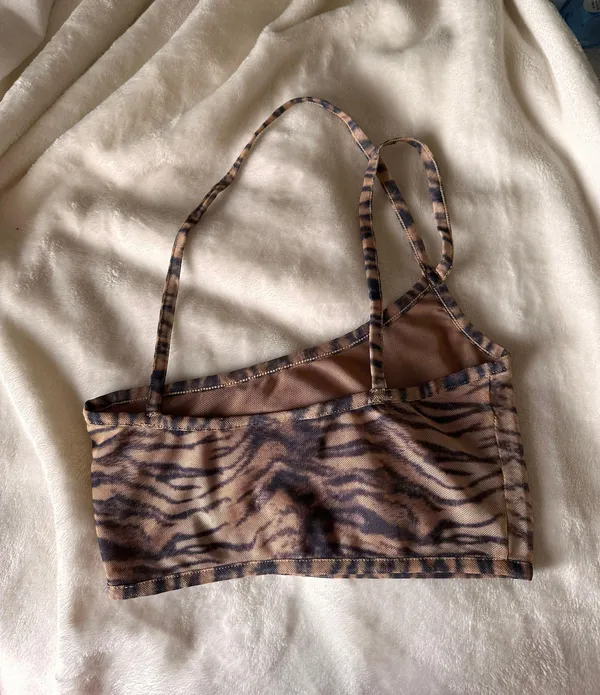 I.AM.GIA one shoulder crop top - Image 2