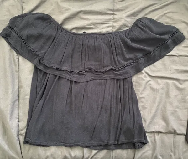 Hollister Off-the-Shoulder Tank Top - Image 3