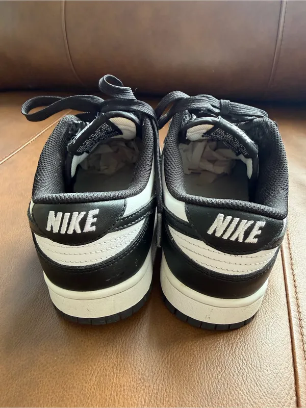 Nike Dunk Low Pandas Women’s Size 7.5 Black and White Sneakers DD1503-101 - Image 4