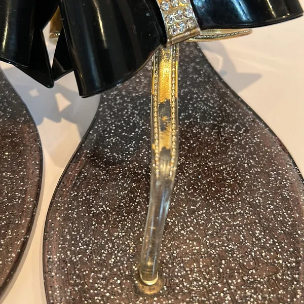 Gold and Black Jelly BOW T-Strap Sandals Slip-on Size 39. - Image 5