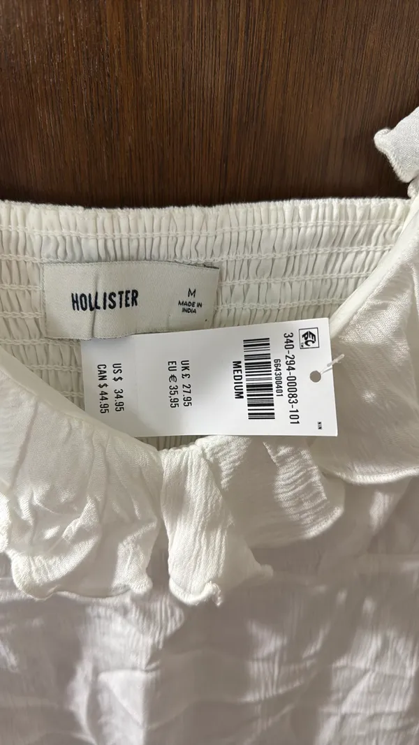 White Short Sleeve Blouse Hollister - Image 3