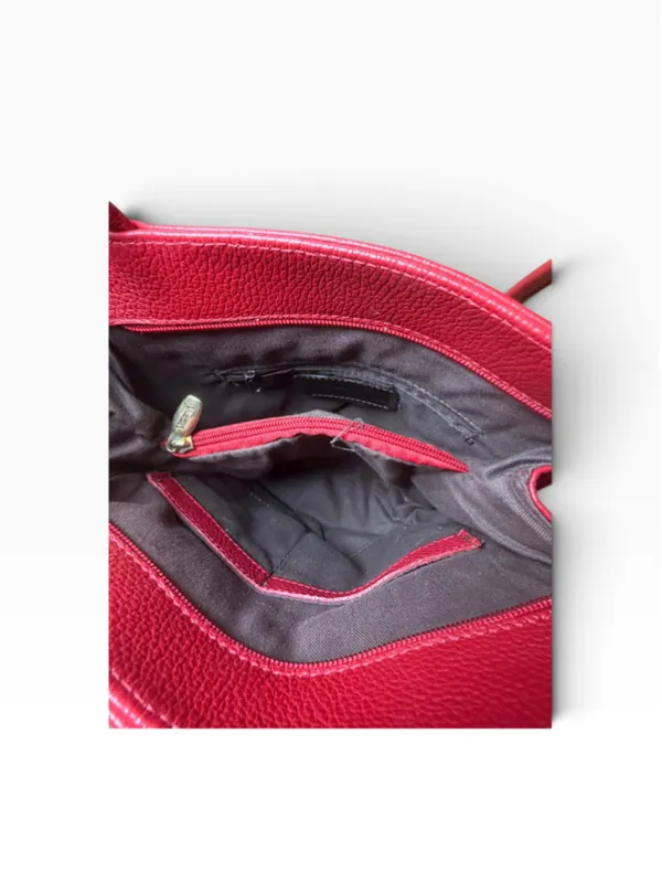 COVETED RETRO ITALIAN LUXE Valentina Cherry Red Leather Shoulder bag - Image 3