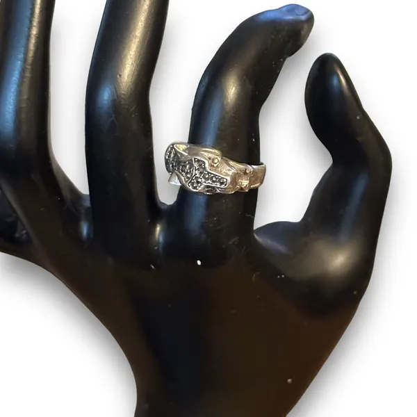 Sterling Silver  925 rhinestone jaguar ring - Image 5
