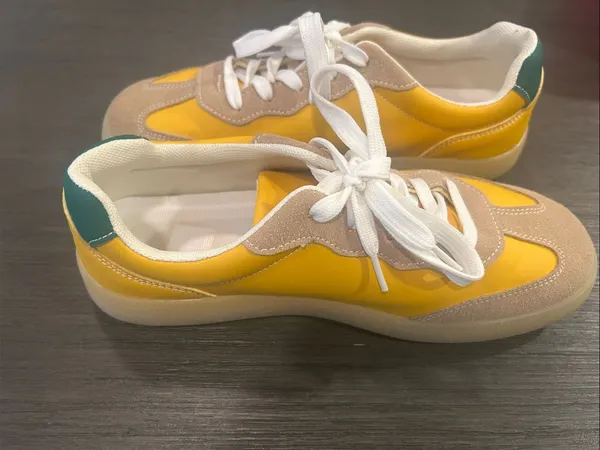 SHEIN Yellow and Black Women's Lace-Up Sneakers - Image 4