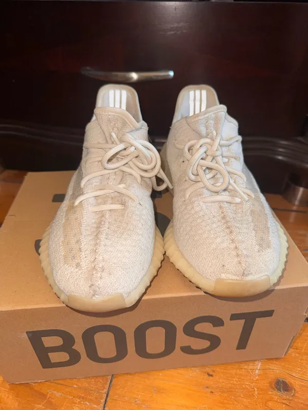 YEEZY BOOST 350 V2 BONE - Image 2