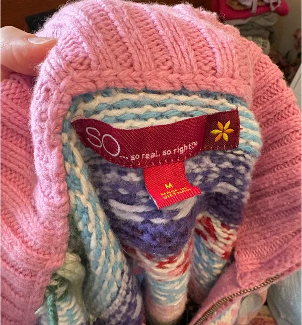 SO Sweater - Image 4
