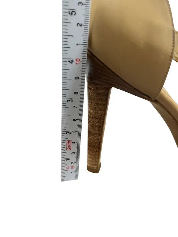 Manolo Blahnik womens italian handmade beige leather 4" heels sz 10/40 SKU 10740 - Image 11