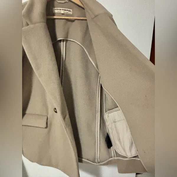 Free People tan double breasted oversized coat size large - Image 8