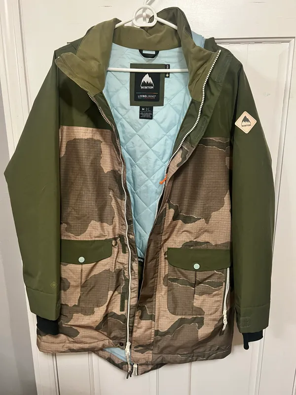 Burton Women’s Gore-Tex Ski Jacket - Image 3