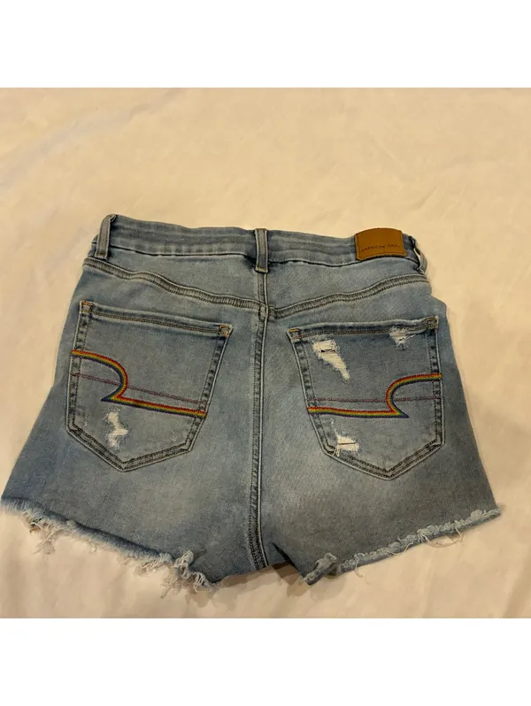 American Eagle Womans Pride Rainbow Stitched Light Wash Distressed Shorts Sz 2 - Image 6