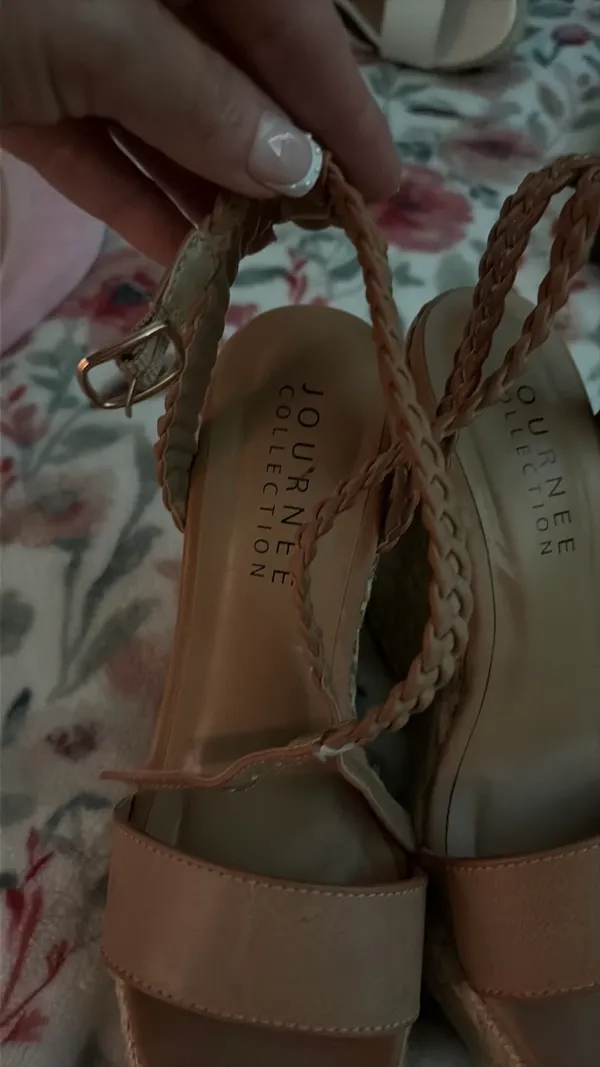 Journee collection heels  - Image 3