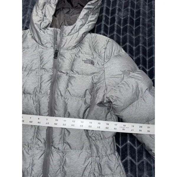 THE NORTH FACE Women's 550 Goose Down Hooded Zip Quilt Puffer Gray Coat Size S - Image 12
