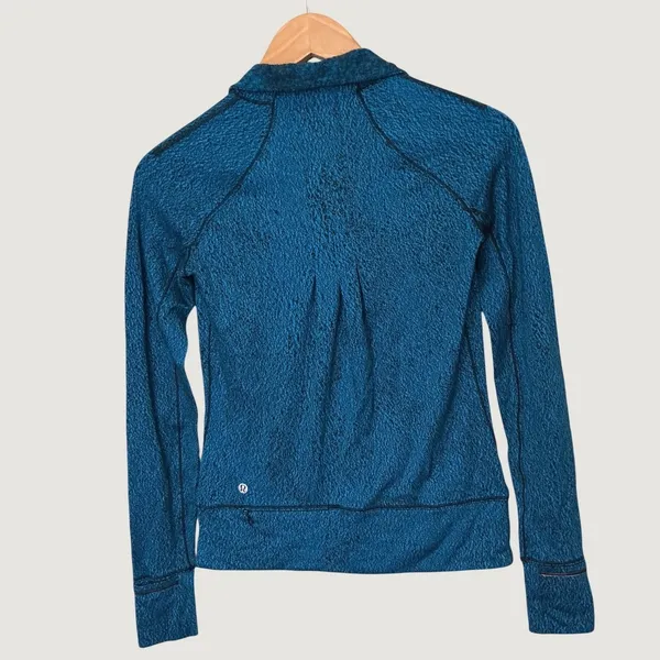 Lululemon Blue Black Static Print Half Zip Pullover Long Sleeve Top Size 4 - Image 3