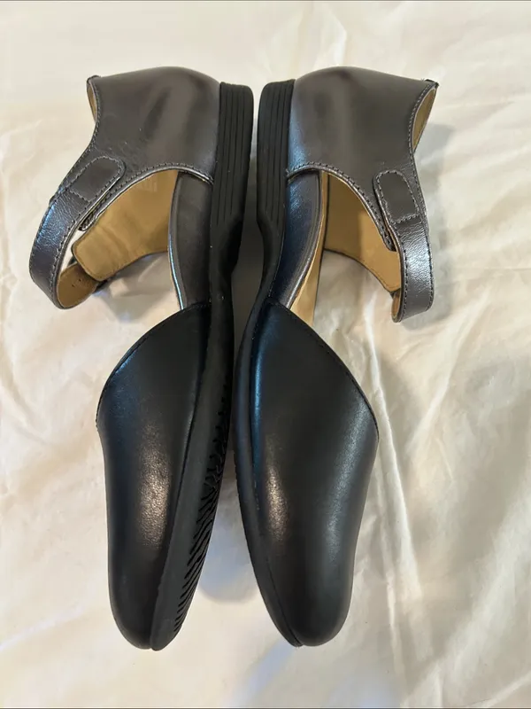 Dansko Liv Mary Jane Flat, Black/Pewter, Size EY39/US8.5-9, NWOT - Image 5