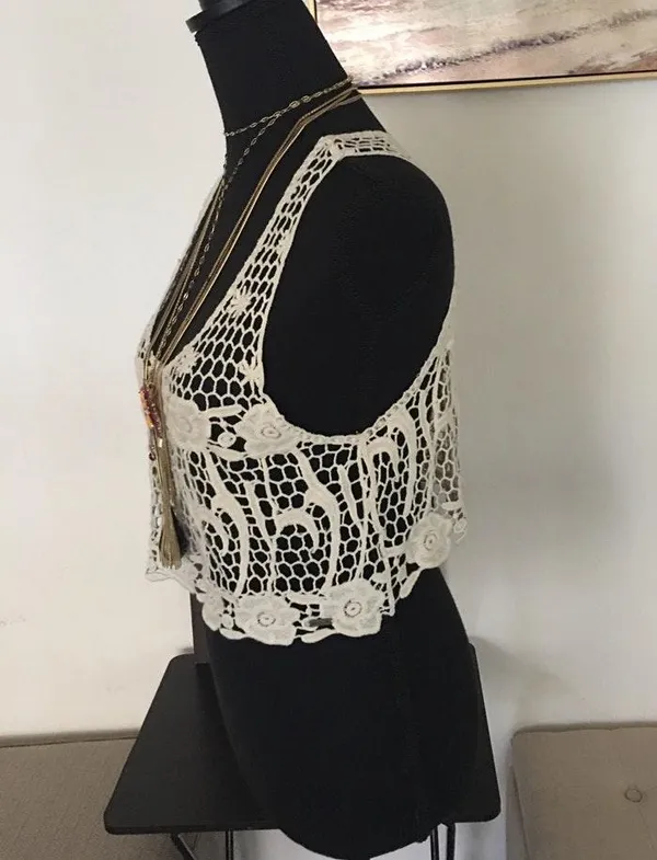 Hollister Crochet Crop Top Xs/S - Image 2