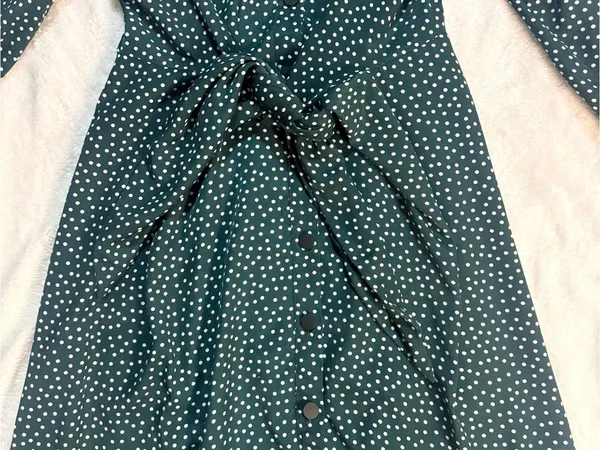 Lumie Dark Green Polka Dot Midi Dress with Tie Waist - Image 12