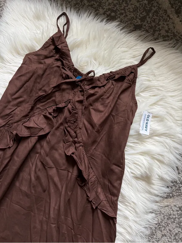 Old Navy Ruffle front cami shift dress - Image 4