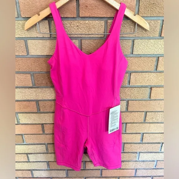 NWT Lululemon Align Bodysuit 8" Sonic Pink SNCP Size 4 - Image 3