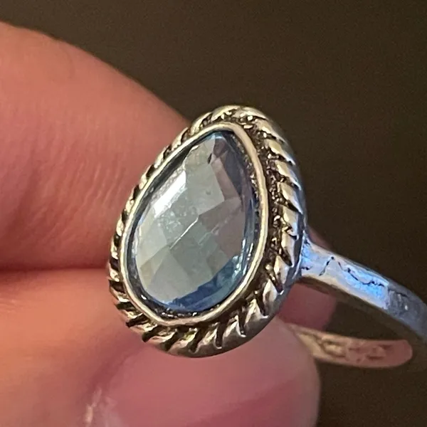 Water drop blue rhinestone silver plated ring size 5.25 - Image 7