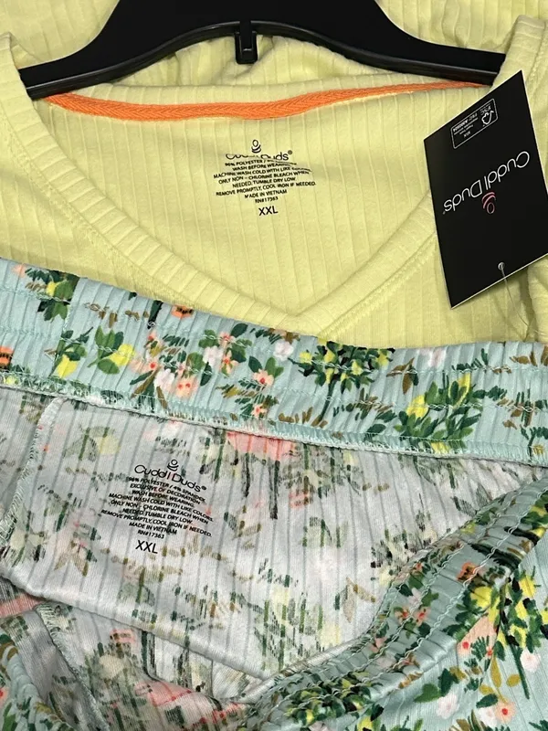 Cuddl Duds Pajama Set NEW V Neck Short Sleeve Capri Pant Set XXL Mint Cottage - Image 8