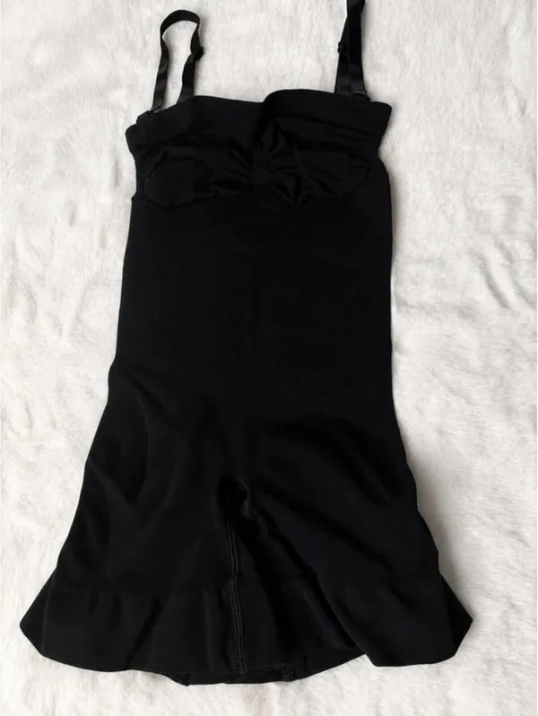 SKIMS Seamless Sculpt Body Shaper Onyx Small NEW - Image 2