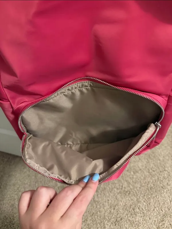 Lululemon 22L Everywhere Backpack - Image 3