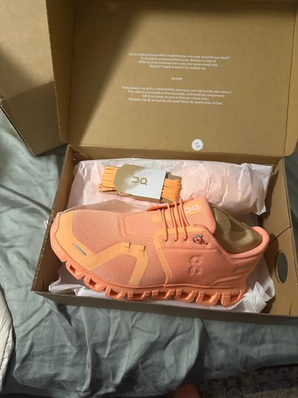 On Cloud Shoes - Image 2