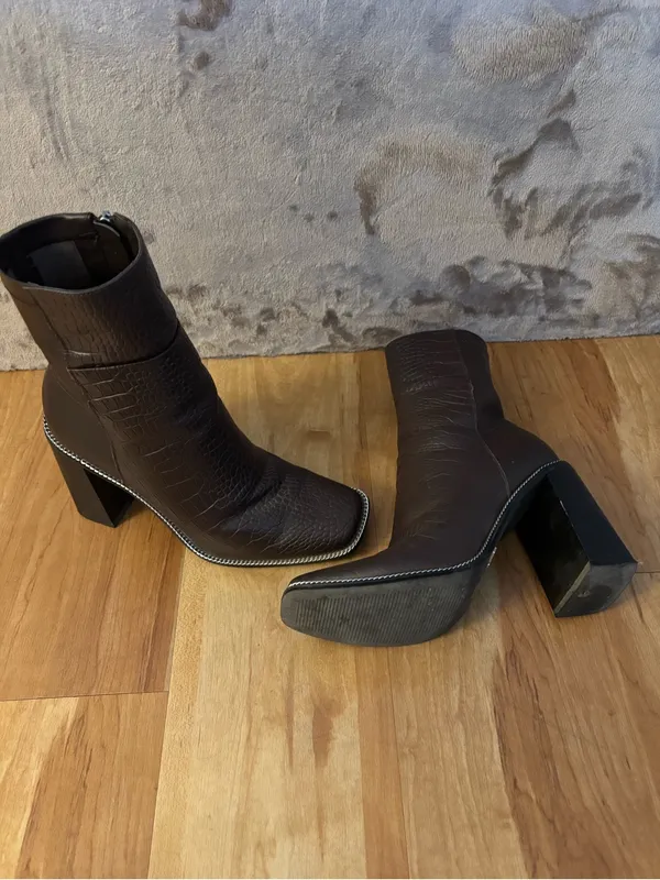 Aldo Dark Brown Faux-Croc Ankle Booties with Square Toe Women’s Size 8 - Image 15