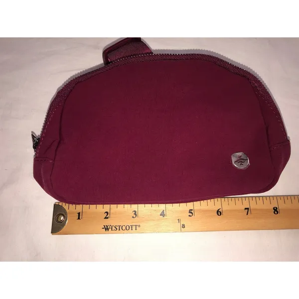 Halara Logo Casual Waist Bag Fanny Pack Burgundy Maroon Belt Bag Red Travel - Image 5