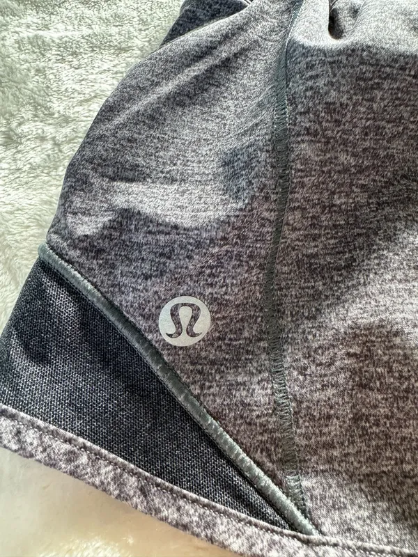 Lululemon Hotty Hot Shorts 2.5" - Image 4