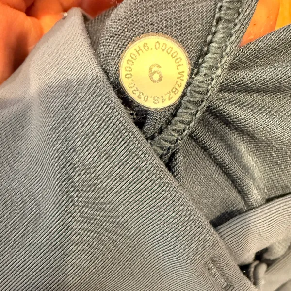 Lululemon Energy Sports Bra High Neck Long Line Size 6 - Image 4