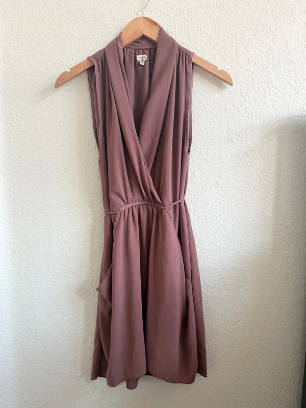 Aritzia Wilfred Sabine Sleeveless V Neck Mini Dress in Mauve Taupe Brown Small S - Image 2