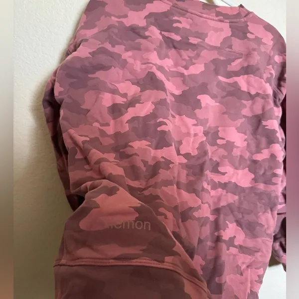 lululemon Perfectly‎ Oversized Crew Sweatshirt Sz 8 Camo Brier Rose - Image 5