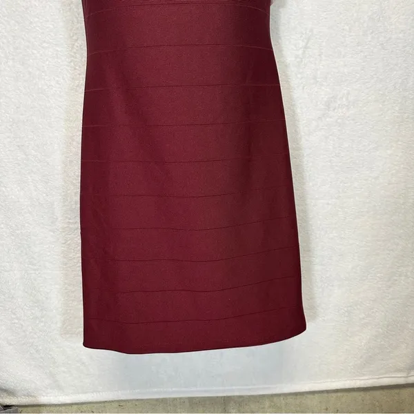 Charlotte Russe Burgundy Off the Shoulder Mini‎ Dress Size M - Image 3
