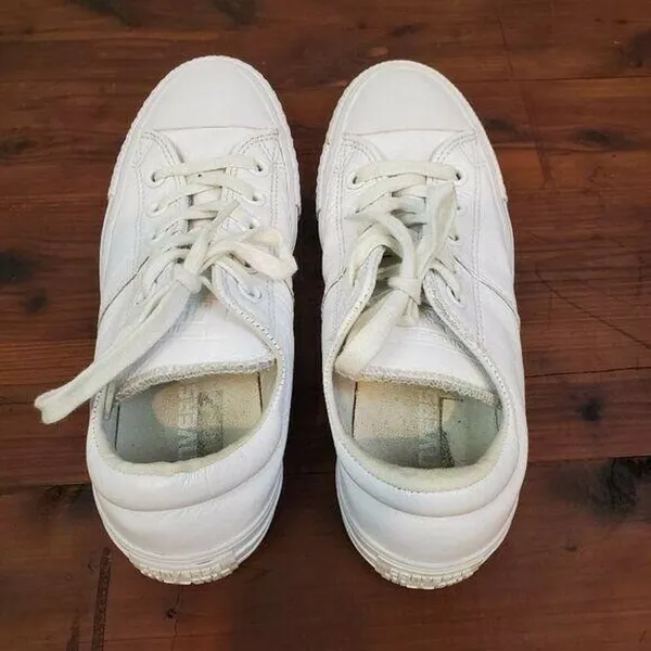 Converse‎ Womens Shoes Size 6 White Leather Chuck Taylors Lace-Up Low Top - Image 5