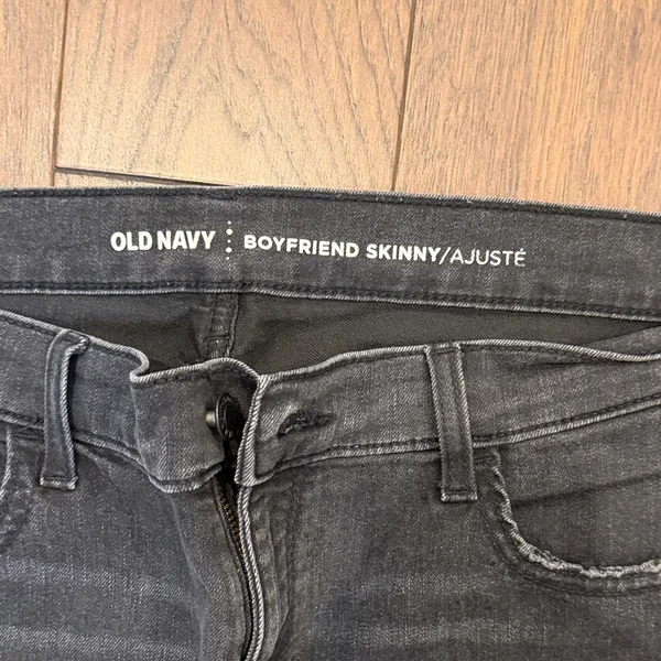 Old Navy Boyfriend Skinny Distressed Black Women's Jeans Size 10 C8-010 - Image 2
