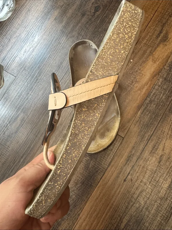 Tory Burch Pale Pink Leather Logo Thong Sandals - Image 8