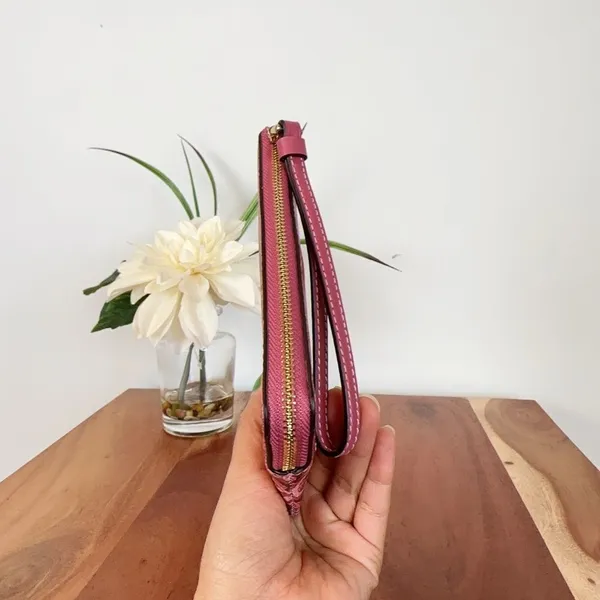 NWT Coach Corner Zip Wristlet‎ - Image 5
