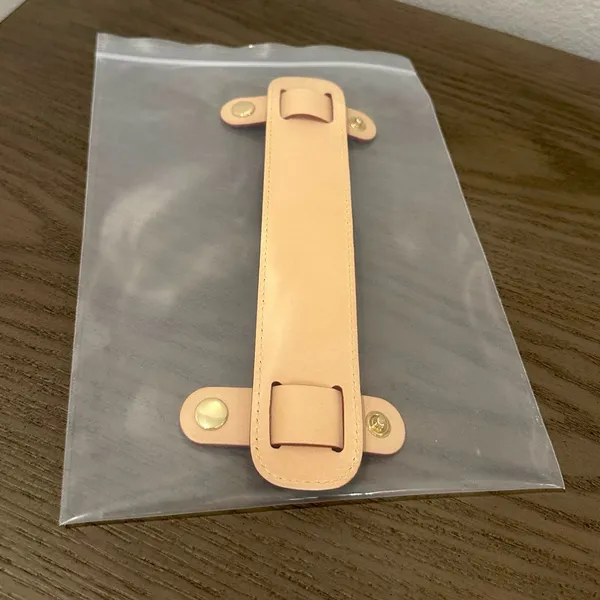 Vachetta Shoulder Saver Leather Pad - Brand New - Image 5
