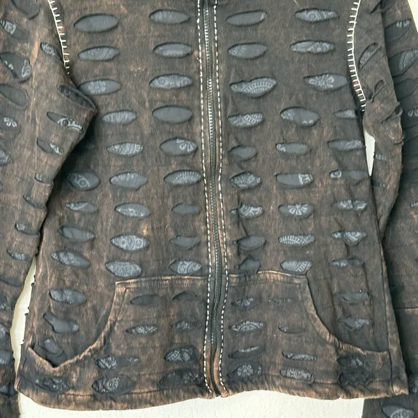 The Pyramid Collection sweatshirt M Y2K Appliqués Cutwork Zip Front whimsigoth - Image 9
