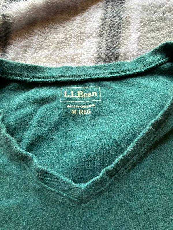 L.L.Bean Women's 3/4 Sleeve V-Neck Cotton Tee Shirt - Image 2