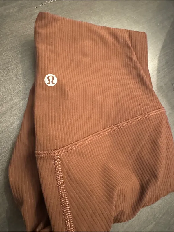 Lululemon High-Rise Ribbed Leggings - Size 4 - Image 4