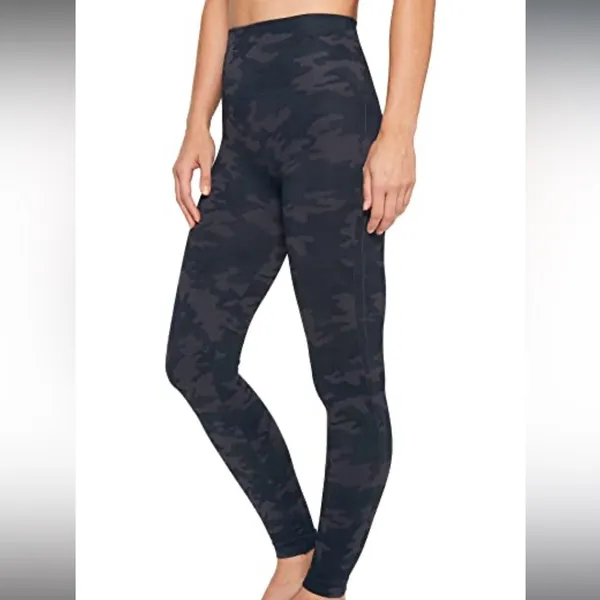 SPANX seamless legging subtle camo medium faux leather womens fall‎ going out - Image 5
