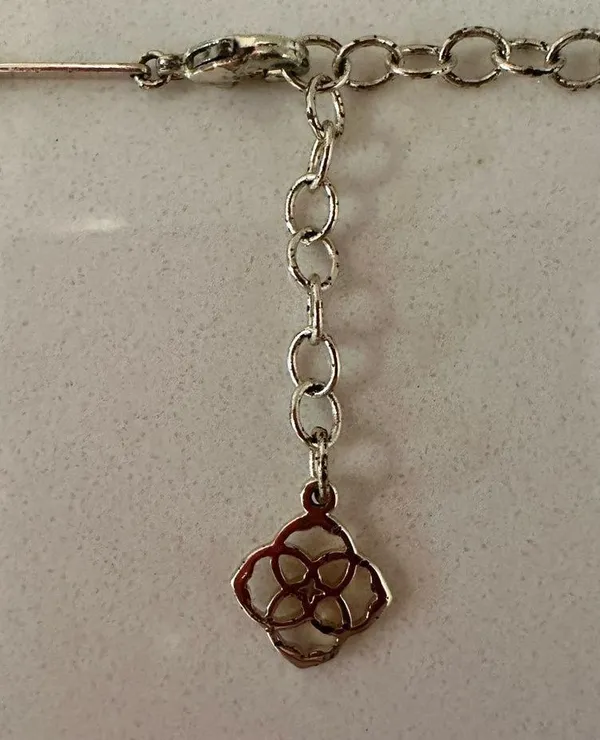 Kendra Scott Miya Mother Of Pearl Pendant and Gold Chain Necklace - Image 4