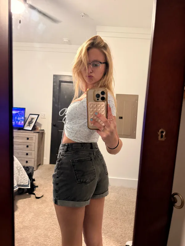 American Eagle Jean Shorts - Image 4