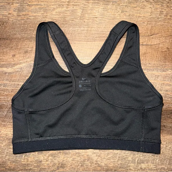 Nike Women's Black Sports Bra Size Medium - Image 5