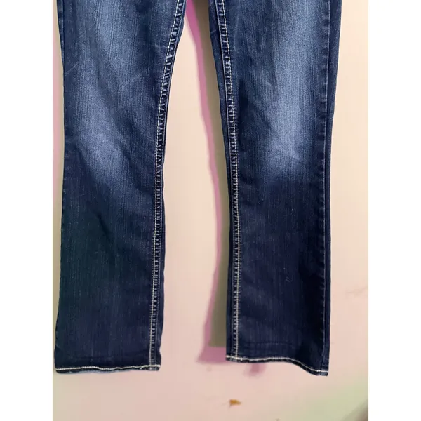 Silver Jeans Co Aiko Bootcut Dark Wash‎ Embellished Pocket Jeans Womens - Image 2
