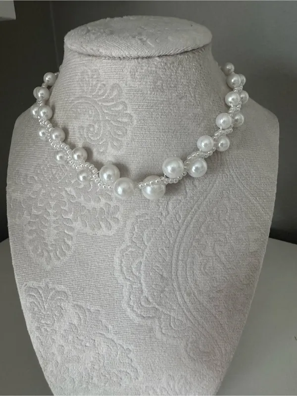 Aldo White Pearl Coquette choker Necklace - Image 2