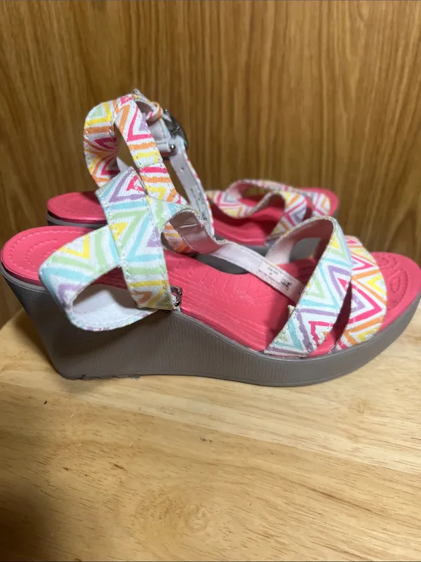 CROCS Pink Wedge Sandals with Chevron Multi-Color Straps - Image 5