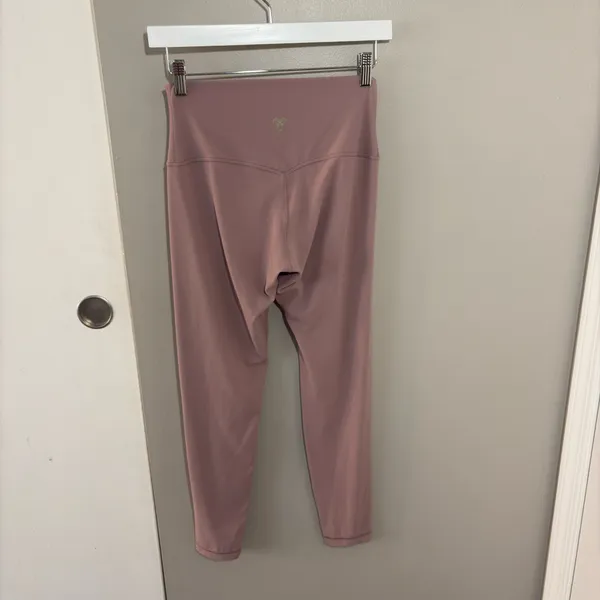 Aritzia Golden Butter Cheeky Infinite High Rise Leggings Pink Size 8 - Medium - Image 4
